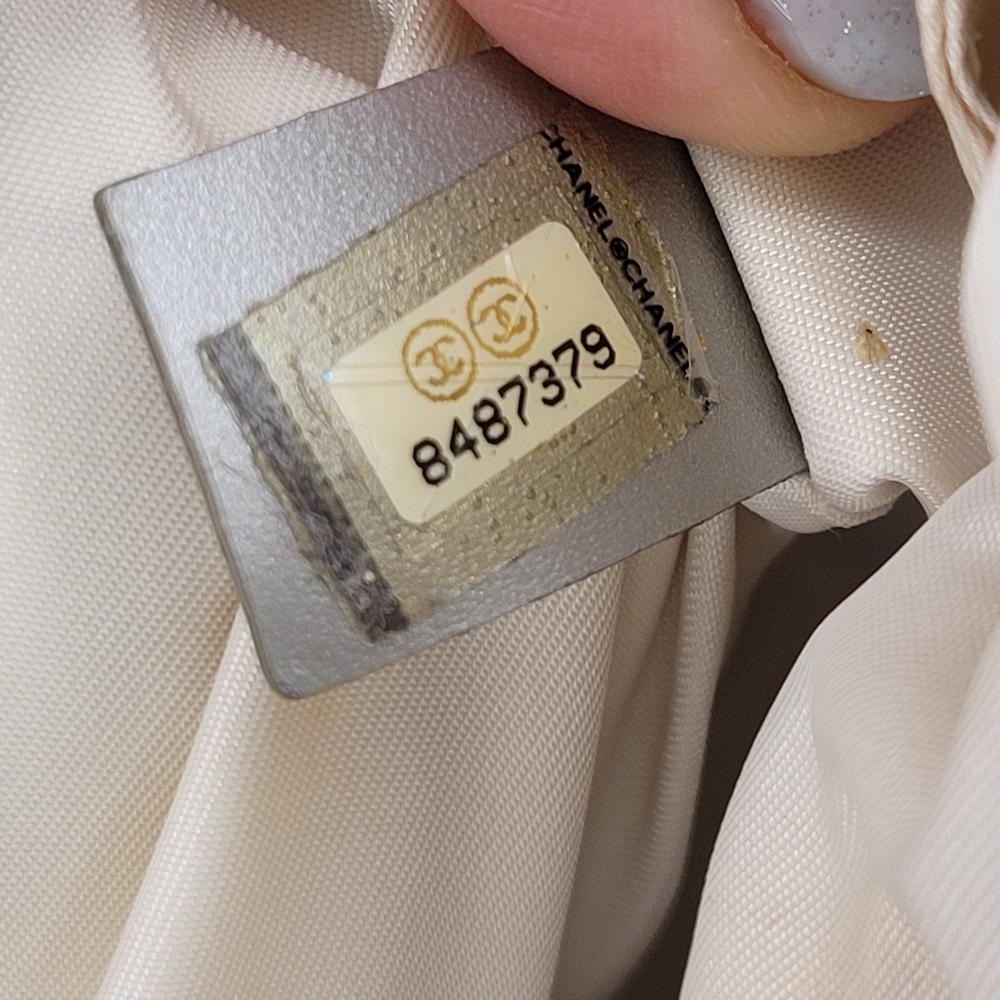 Chanel Quilted Metallic Gray Line Handbag With Certificate Of Authenticity - Picture 9 of 16